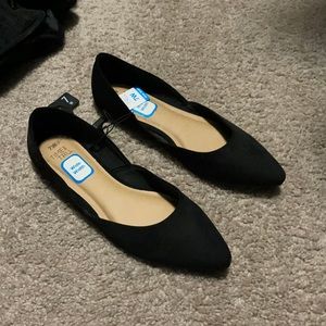 Black pointy toe suede flats for wide feet